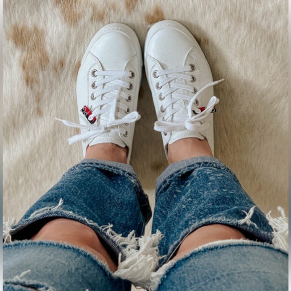 PAUL GREEN Carly White Leather low top sneakers size UK 3US 5.5 gently used